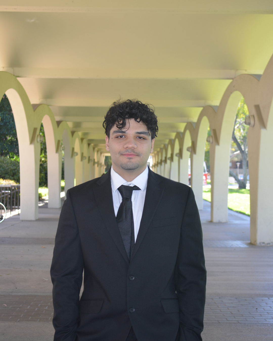 Headshot of Bruce Riazi, candidate for ASUCR President.
